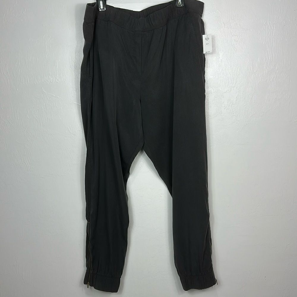 Gap Gray High Rise Elastic Waist Zipper Details Cuffs Jogger Pants Size XL
